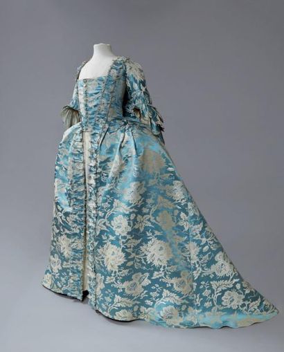 null Manteau de robe à la française, milieu du XVIIIe siècle. En damas lampas des...