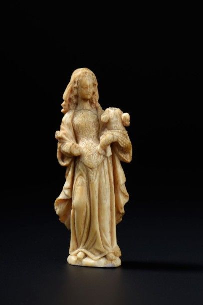 Vierge à l'Enfant en ivoire sculpté, dos...