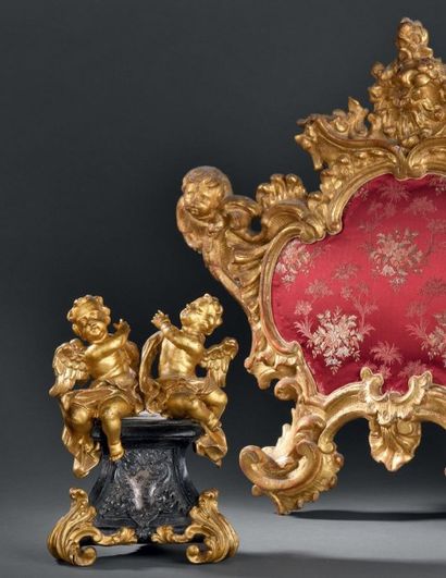 null Cadre, Italie, XVIIIe siècle
En bois sculpté et doré à décor de rocailles, feuillages,...