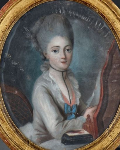 Ecole FRANÇAISE, vers 1780 Jeune femme à la tasse de chocolat Jeune femme à la toilette...