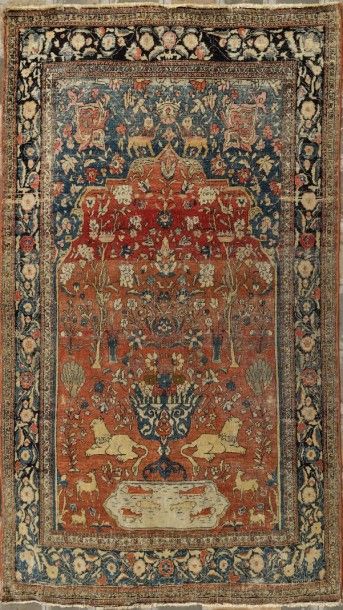 null Tapis Senneh
Décor de losanges concentriques.
191 x 130 cm