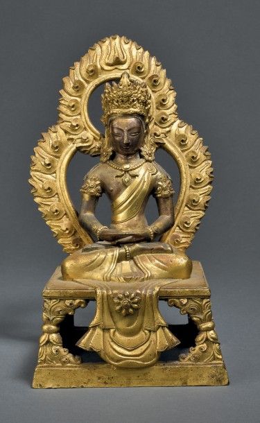 null Statuette d'Amitayus en bronze doré
Chine, dynastie Qing, époque Qianlong (1736-1795)

A...