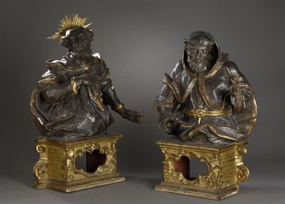 null Paire de bustes reliquaires, Italie, XVIIe s.
En bois sculpté, polychromé, argenté...