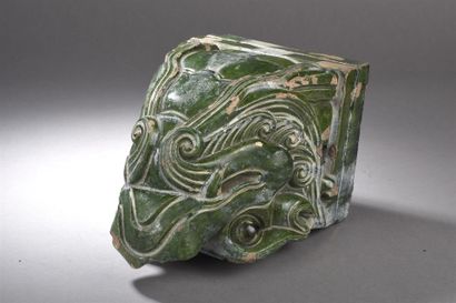 null Élément d'architecture en terre cuite
émaillée vert
Chine, époque Ming, XVIIe...