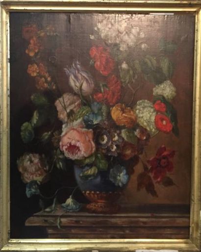 null Ecole française du XIXe siècle 
Bouquet de fleurs 
Huile sur panneau 
60 x 49,5...
