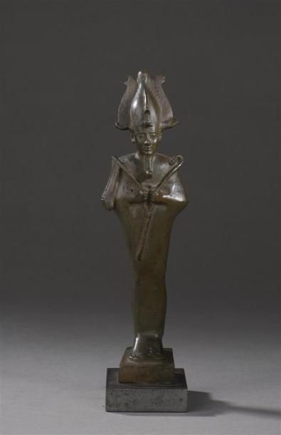 null Statuette, Égypte, Basse Époque
Représentant le dieu Osiris momiforme coiffé...