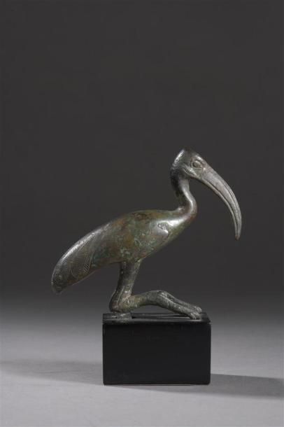 null Statuette, Égypte, Basse Époque
Représentant un ibis. Les détails sont finement
incisés....