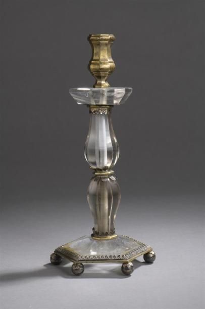 null Bougeoir en cristal de roche et bronze argenté, fin du XVIIe - début du XVIIIe...