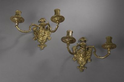 null Paire d'appliques en bronze ciselé et doré, première moitié du XVIIIe siècle
à...