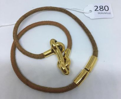 null Hermès. Collier/Bracelet 2 tours plaqué or jaune et cuir gold nature.