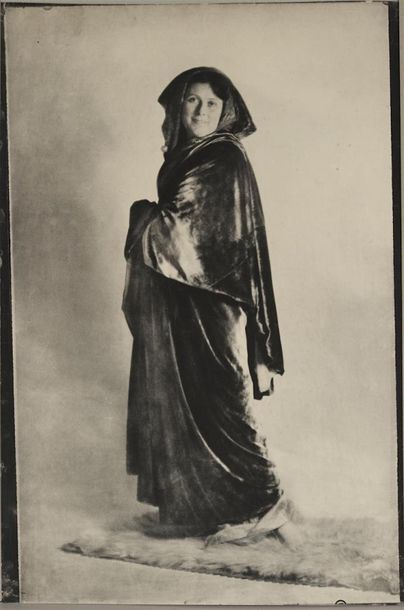 Otto Wegener
Isadora Duncan aux pieds nus
Paris,...