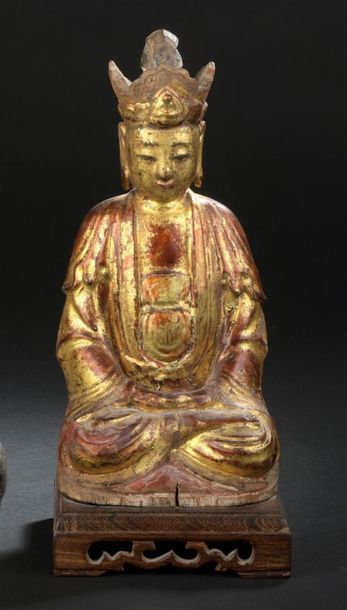 Statuette de Bodhisattva en bois laqué rouge...