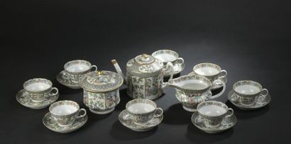 Service à thé en porcelaine de Canton
Chine,...