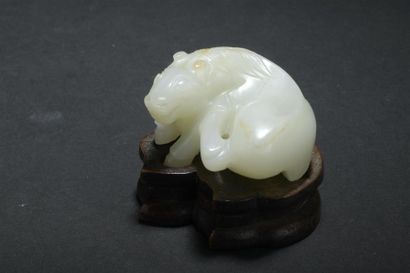 Groupe en jade blanc sculpté
Chine, XIXe...