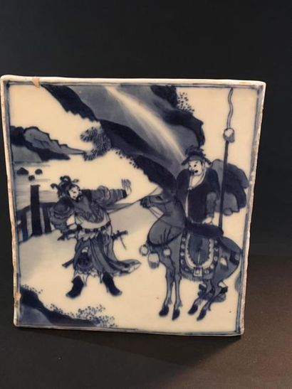 null Pot en porcelaine bleu blanc
Chine, époque Kangxi (1662-1722)
De section carrée,...