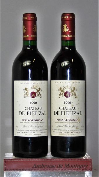 null 2 bouteilles 
CHÂTEAU de FIEUZAL - Grand cru de Graves 
1990 
Etiquettes légèrement...