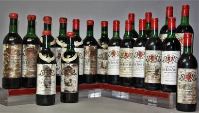 null 19 bouteilles 
CHÂTEAU CAP LÉON VEYRIN - Listrac Médoc 
Etiquettes abimées niveaux...
