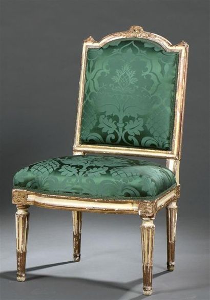 null Chaise en bois mouluré et sculpté estampillée G. Jacob d'époque Louis XVI
à...