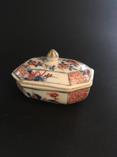Boîte couverte en porcelaine Imari chinois...