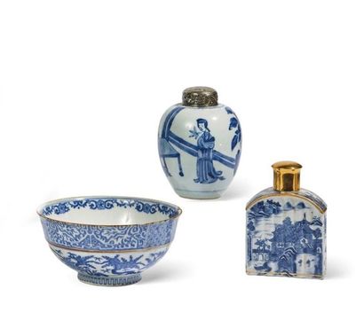 null CHINE - XVIIIème siècle (CHINE - XVIIIème siècle ) Ensemble en porcelaine bleu...