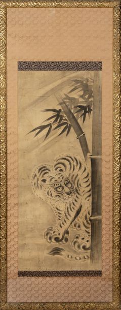 null KAKEMONO encadré représentant un tigre sous les bambous en Sumié (noir et blanc)....