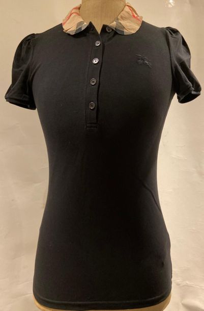 null BURBERRY Brit

Polo shirt in black pique cotton, small round collar in cotton...