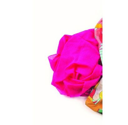 null HERMÈS Paris

Feather stole in cashmere and bright pink silk.

180 x 90 cm....
