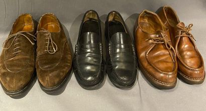 null PARABOOT, SEBAGO, Anonyme

Lot composé de trois paires de chaussures pour homme...