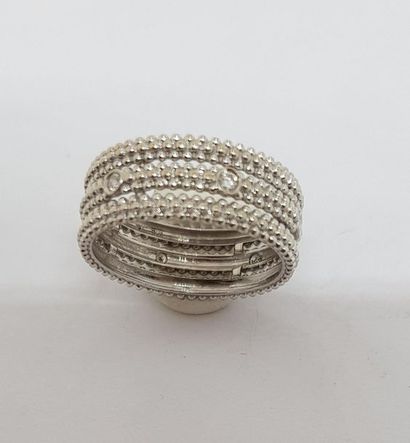 null MAUBOUSSIN - Paris, The First Day. Pretty ring ring in white gold, 750 MM, grainetti...