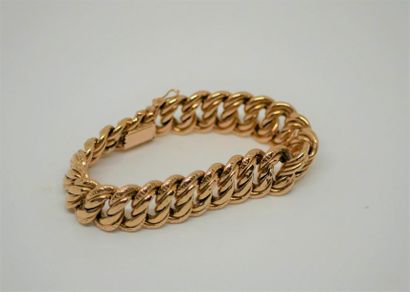 null Bracelet souple en or jaune 750MM à maille enchevêtrée
Poids brut : 31g