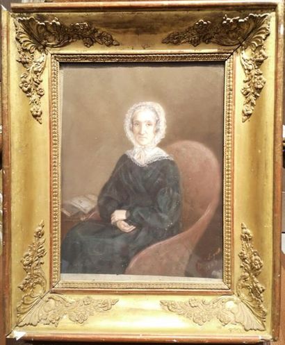 null Lot de deux dessins :

Ecole FRANCAISE du XIXème siècle
Portrait de femme assise,...