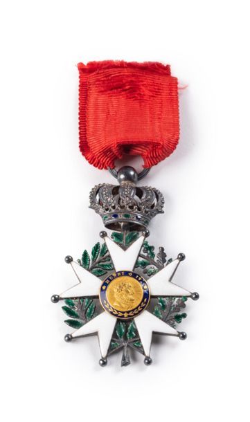 null Légion d'honneur institué en 1802
France, Croix de chevalier en argent et émail...