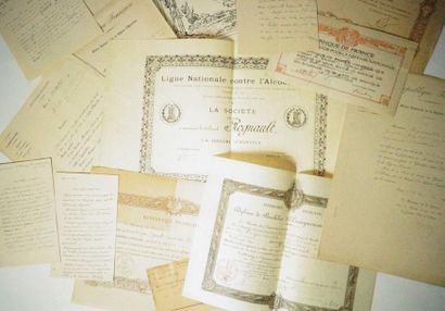null Général Regnault 
Divers documents:
- ordre national de légion d'honneur informant...
