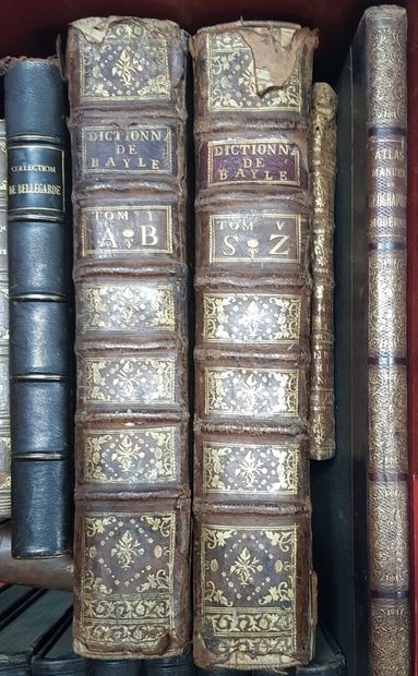 null Une caisse de volumes XVIIIème XIXème siècle dont Dictionnaire de Bayle (AB-SZ),...