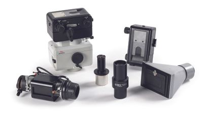 null Photomicrography set consisting of: 

- a Zeiss photomicroscope relatively complete...