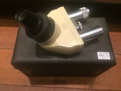 null Eyepiece and a BBT comparative binocular loupe in their original cases. 

Size...