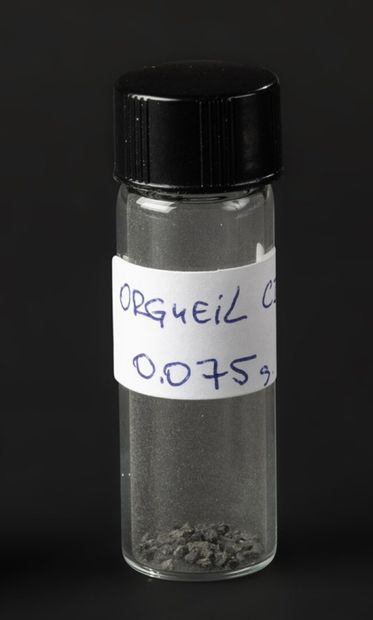 null Météorite d'Orgueil est une météorite de type chondrite carbonée CI, très rare,...