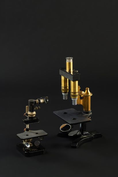 null Black Carl Zeiss comparative spectroscope with mirrors and various prisms in...