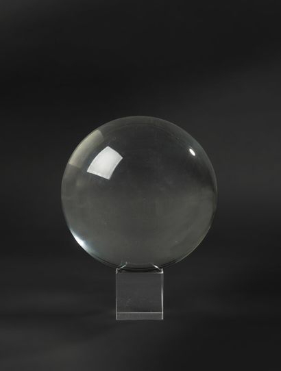 null Real crystal ball.

Diam. 20 - Total height 25 cm