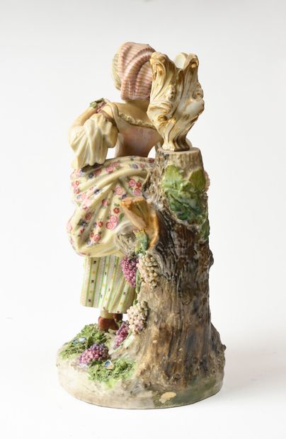 null PARIS MANUFACTURE OF JACOB PETIT, Large porcelain figurine representing a young...