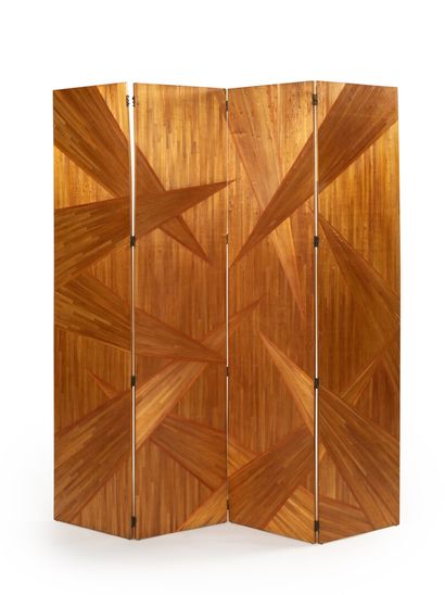 null Four-leaf folding screen with geometrical decoration in straw marquetry

(Acc...