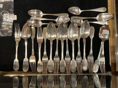 null Set of silver cutlery

Various single-flat models, engraved with the initials...
