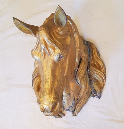 null Sign of horse butchery in gilded zinc

Height : 42 cm

Width : 34 cm

Depth...