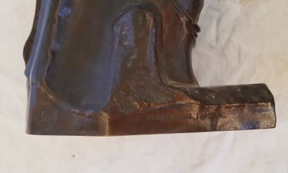 null La Vénus de Milo groupe en bronze à platine brune signée sur la terrasse F....