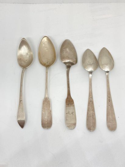 null 5 silver teaspoons (mismatched)

PB: 54 gr