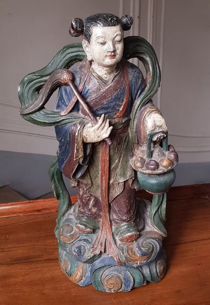 null CHINA

Group showing a man carrying a basket, in polychrome carved wood

Work...