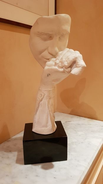 null John CUTRONE (1959-)

A handshake

Resin

Height 37,5 cm