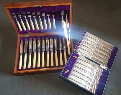 null Two sets of English silver plated cutlery in a presentation case