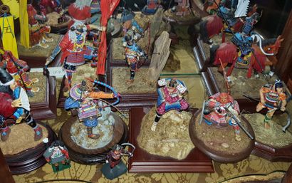 null Lot de 10 figurines sujets de guerriers asiatiques (accidents et manques)