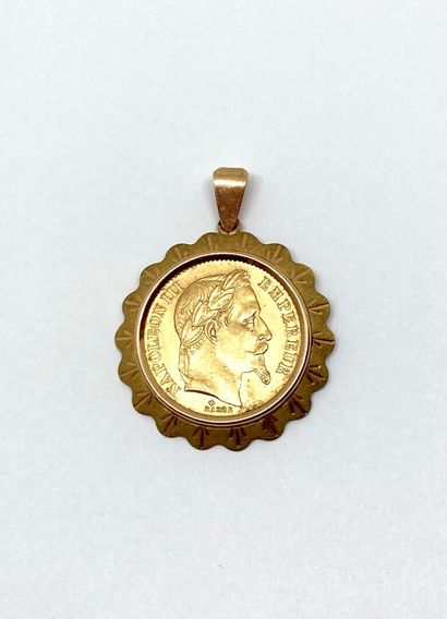 null Une pièce de 20 francs or montée en pendentif Napoléon III tête laurée BARRE...